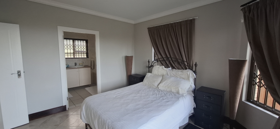 4 Bedroom Property for Sale in Blue Horizon Bay Eastern Cape